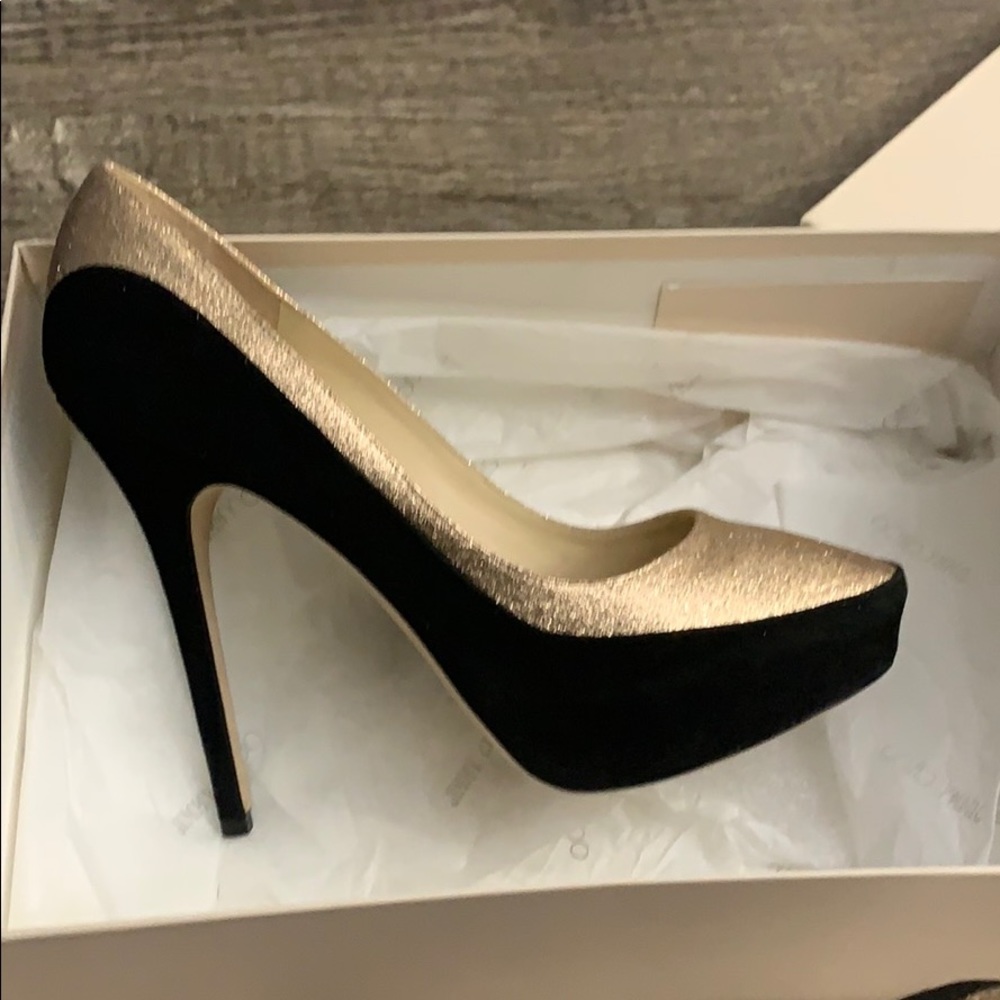 Jimmy Choo suede/fine glitter pump